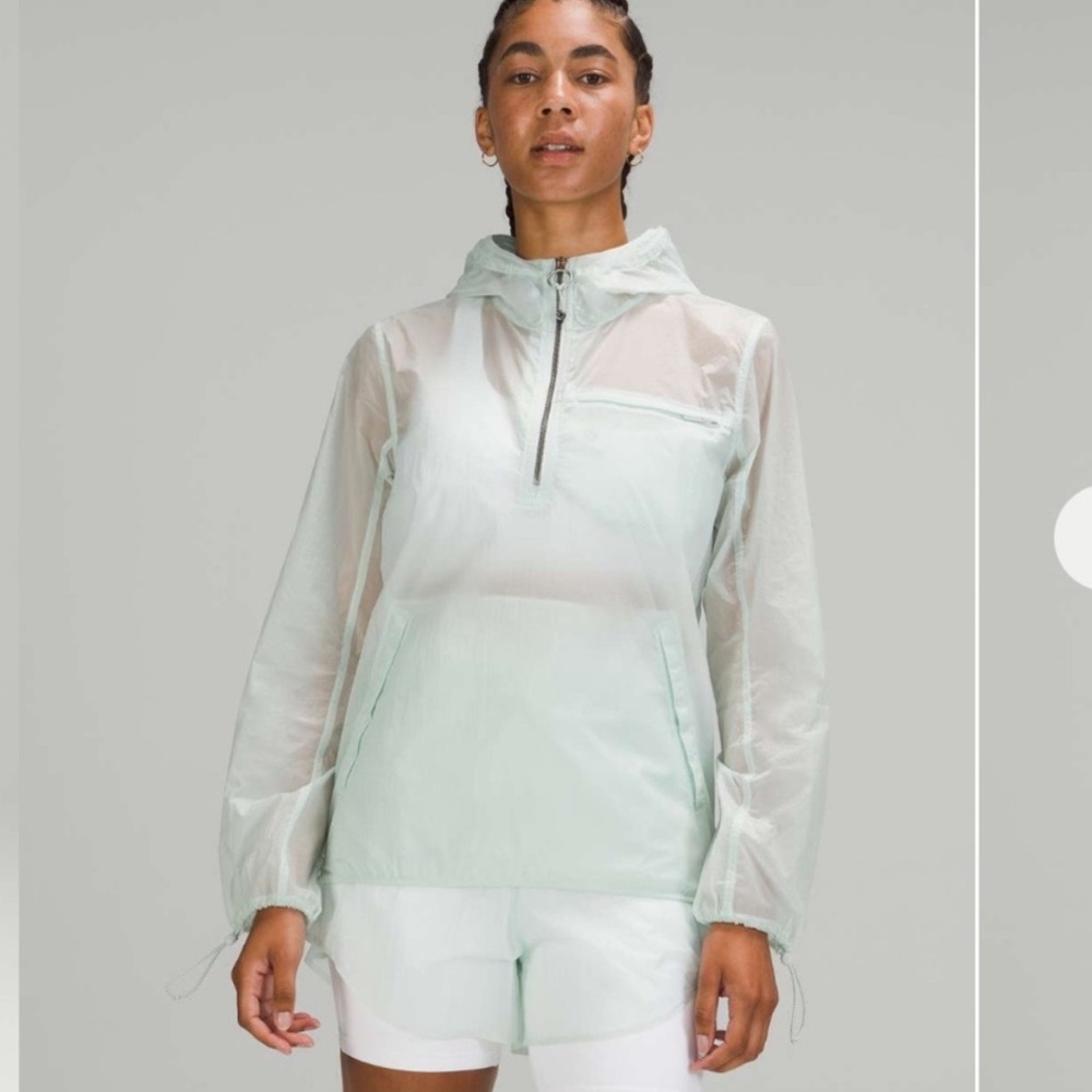 SOLD Lululemon Step Out Anorak Ocean Air Lightweight Jacket Size Medium Rain - Picture 11 of 16